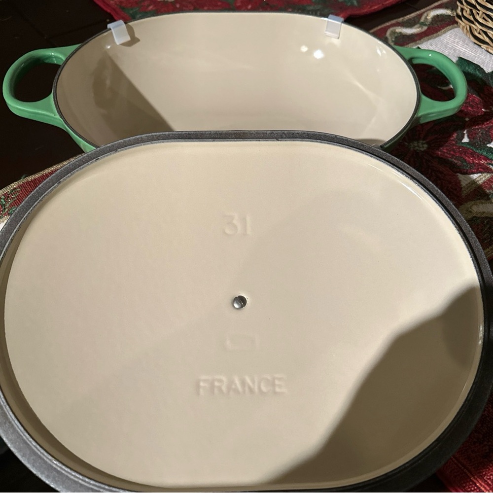 Le Creuset Bamboo Green Cast Iron Oval Dutch Oven - Picture 3 of 6